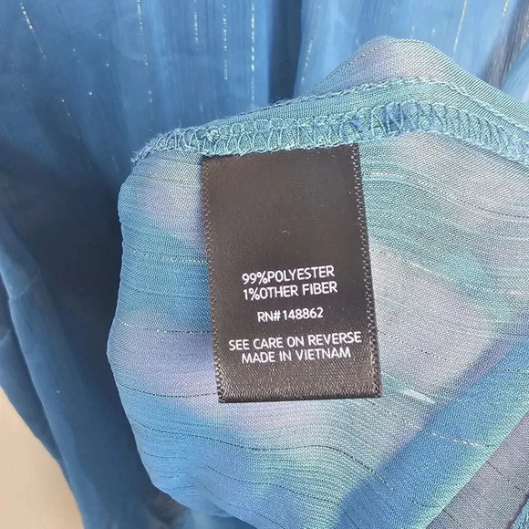 Torrid Mock Neck Sleeveless Tank Crinkle Chiffon Blue‎  Size 0 - Picture 6 of 9